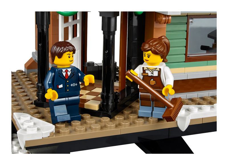 Illustration for article titled Lego's 2017 Holiday Set Is Just Waiting For A Train